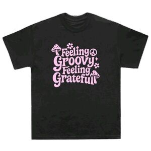 Feeling Groovy Feeling Grateful Retro Graphic T-shirt